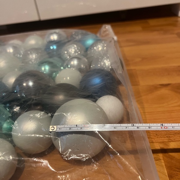 Ball & Snowflake Ornaments Bundle - Picture 3 of 4